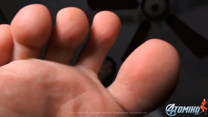 Tomiko's Fetish Store - GIANTESS WELCOME - MP4