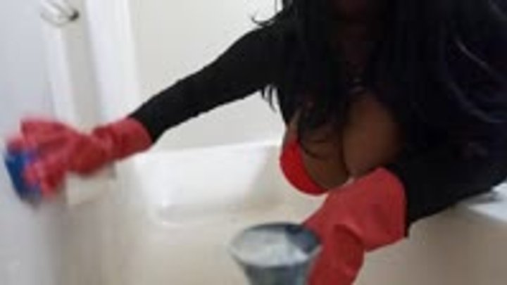 Mxdominionakacrushgoddess Clips - Tiny Humans Watches Giantess Scrub her Dirty Bathtub POV 4k