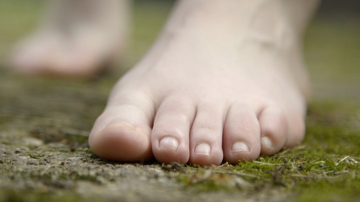 Micro Micro Films - Outdoor Giantess 2