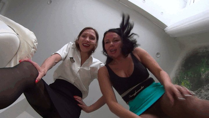 Empire Of Passion And Dreams - 2 Giantess POV 9 (in pantyhose)