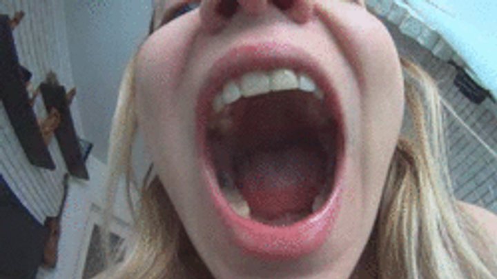 Empire Of Passion And Dreams - Hangry giantess with huge belly (G)
