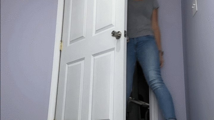 Giantess Ashton - No Pity
