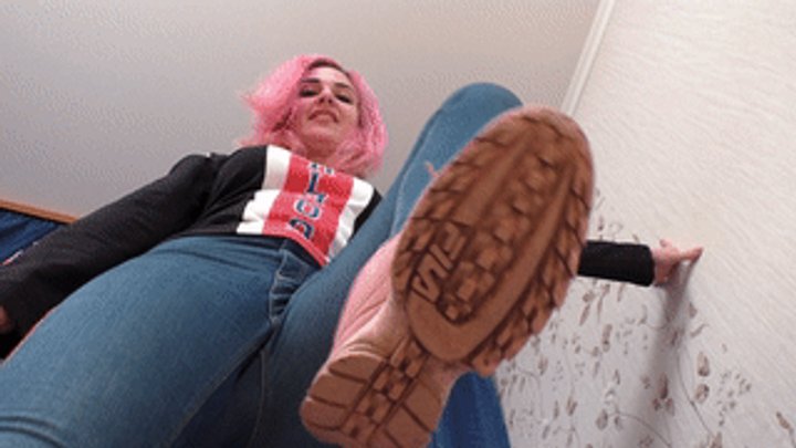 Furious Girls - Domineering college girl is ready to step on everybody, fc265x 1080p