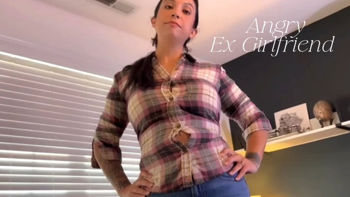 Your Favorite Giantess - Angry Ex Girlfriend (wmv)