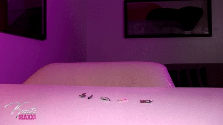 Kristi Maxx's Clip Store - Titty Dropping On The Minions - HD MP4