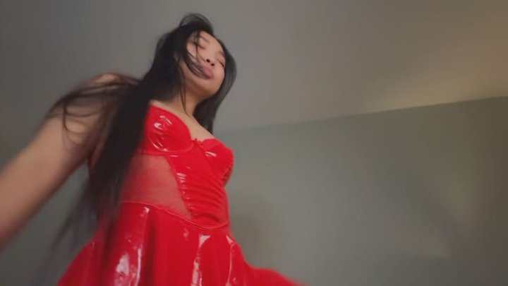 Asiandommegiantess - Angry giantess crush tiny