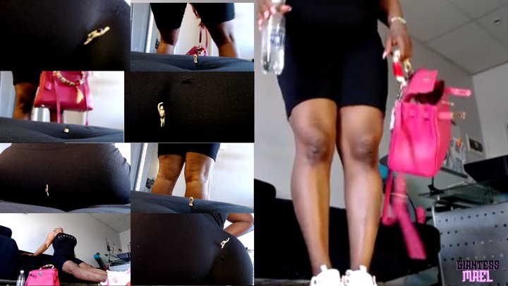 Maeling - Macro Man Sat on Unaware In Sweaty Gym Tights - Unaware Giantess, Ass Smothering, Gym Fetish