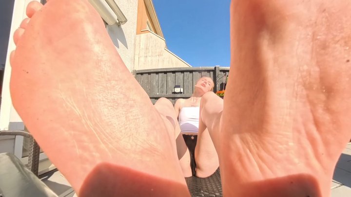 Winzlings Shrinking Clips - Lina s Little Garden 6K VR360