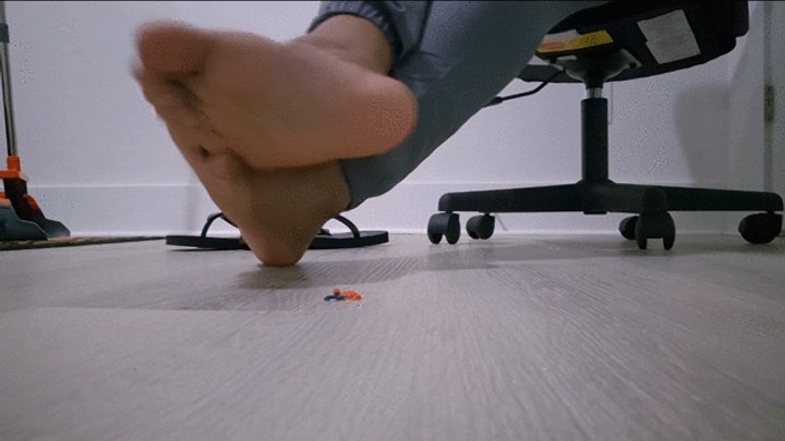 Bae Soles - Rough Giantess: Tapping, Smothering & Pressing You With My Feet