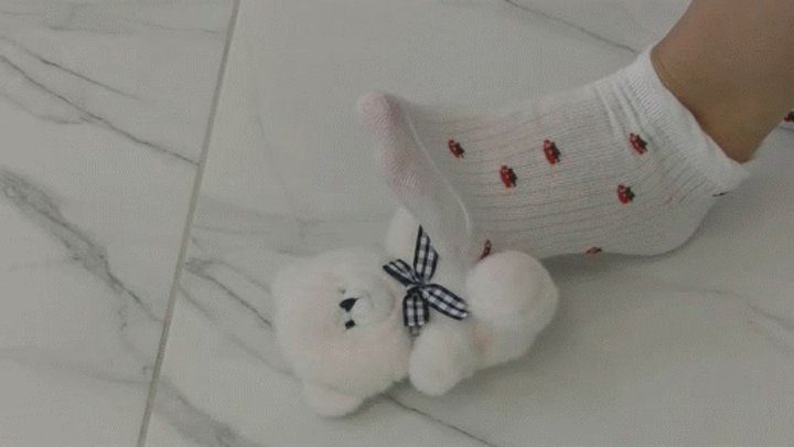 Walhalla Street - Trampling a Teddy Bear's Face with a Boot Heel (Part 2) MP4 HD 720p